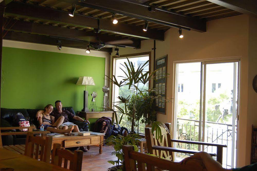V&S Hostel Boutique บัวโนสไอเรส ภายนอก รูปภาพ